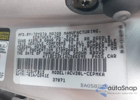 2004 Toyota Camry Le z USA, uszkodzony, nr VIN 4T1BE32K14U306595